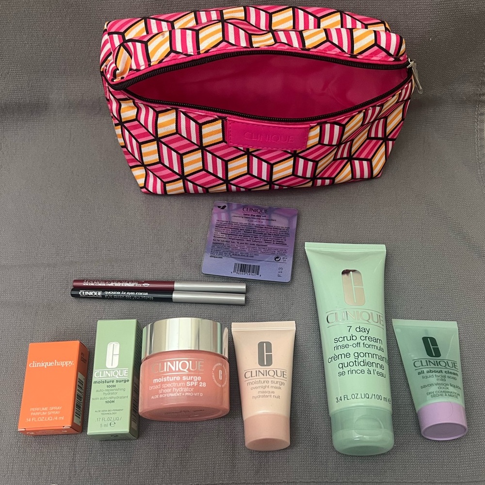 Clinique 10 piece Makeup Bag 9 makeup/ 1 Makeup Bag NEW